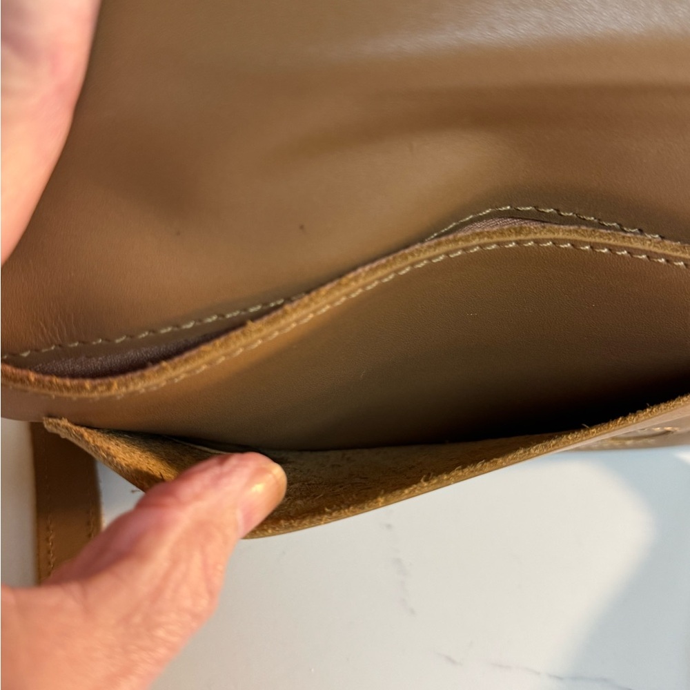 π€ LIMA SAGRADA Tan Leather BELT BAG! - Picture 5 of 9